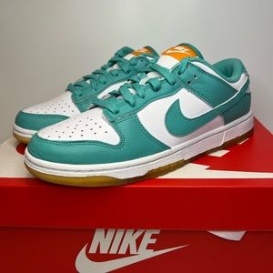 Women’s Nike Dunk Low (W)